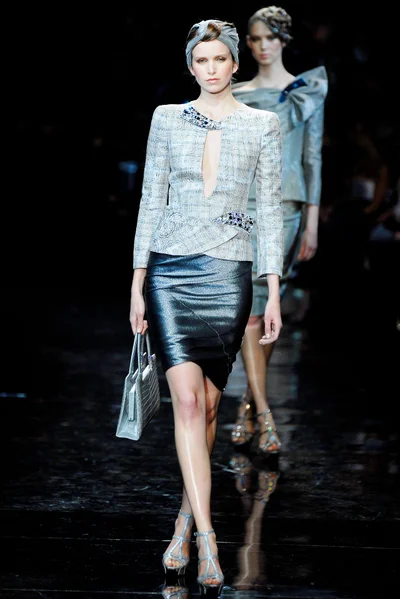 Look 4